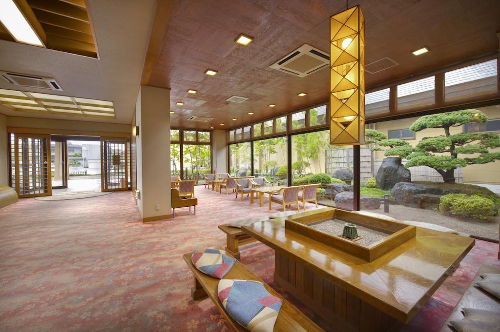 Akita Onsen Plaza Hotel Екстериор снимка