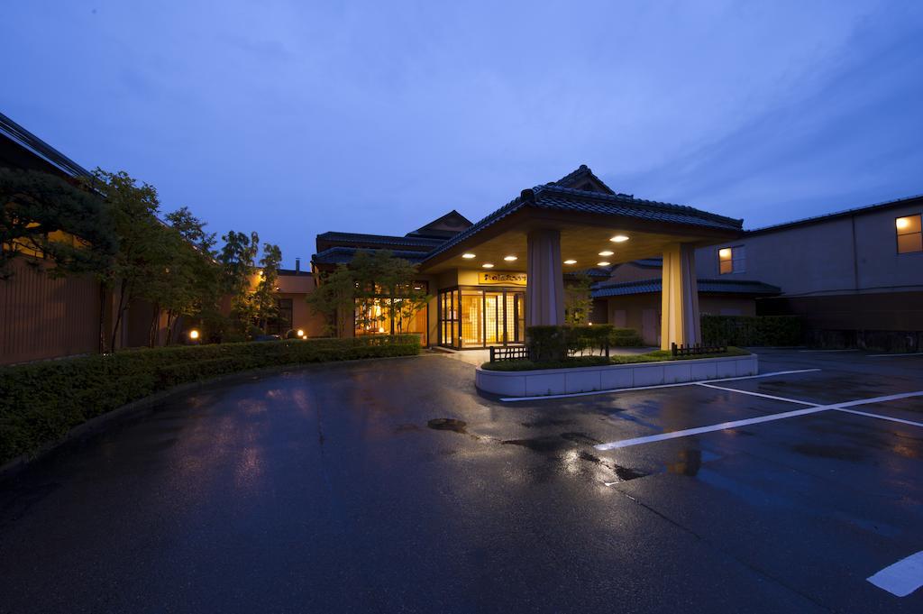 Akita Onsen Plaza Hotel Екстериор снимка